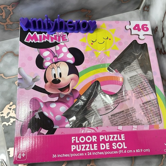 Disney 46pc Minnie Mouse floor puzzle with pink mini tote bag - Picture 3 of 5
